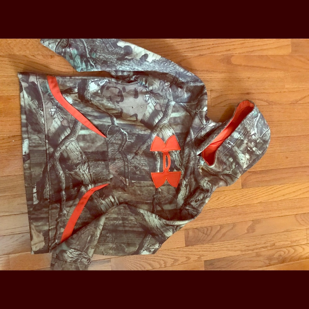 Under Armour Sweat Shirt